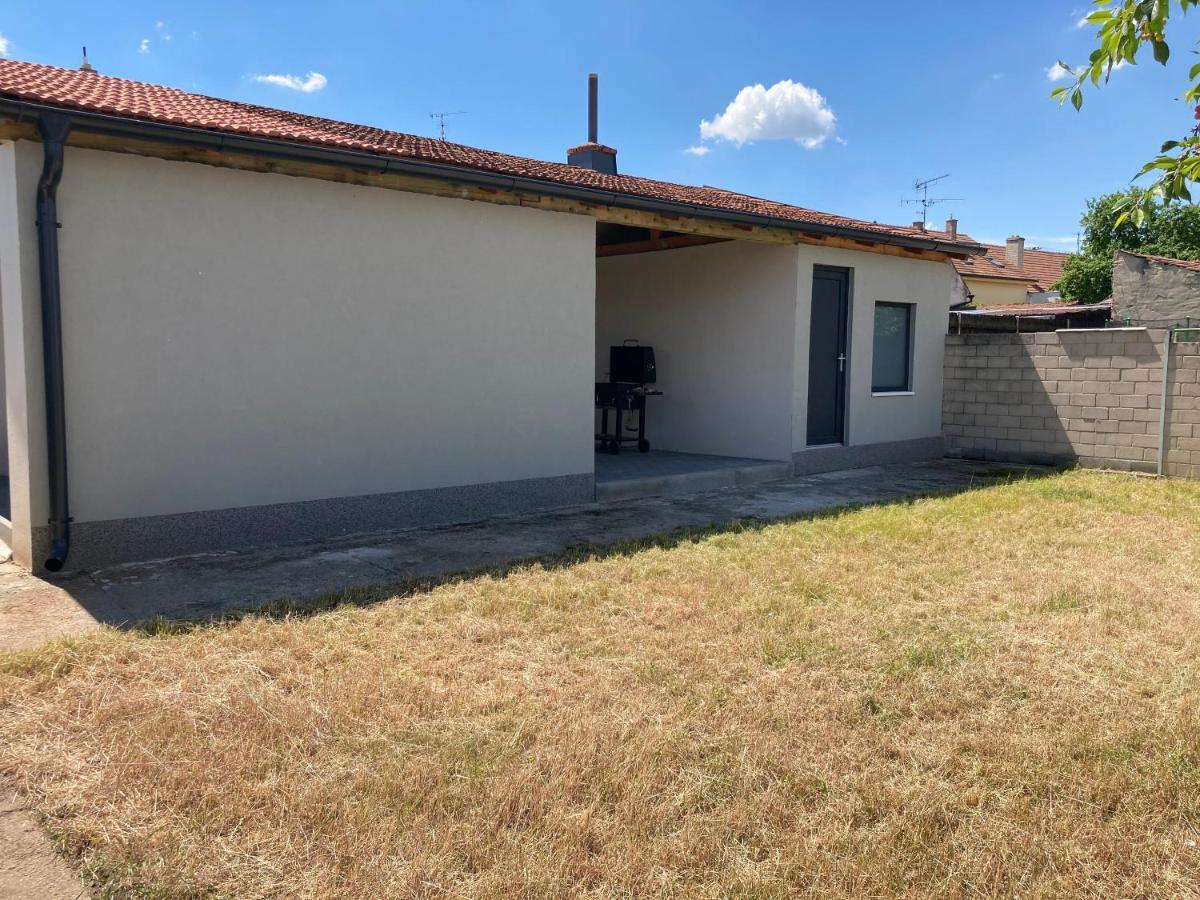 Apartman Maay Глоговец Экстерьер фото
